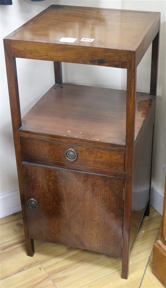 A George III mahogany two tier washstand W.35cm